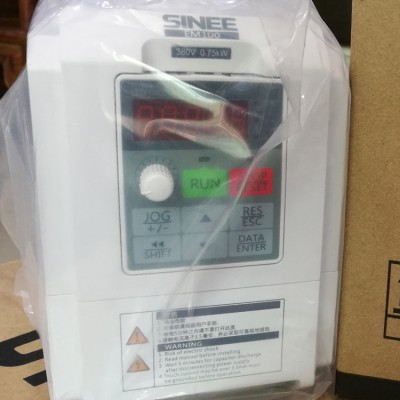 EM100-0R7-3B 380V电压 750W简易矢量通用变频器