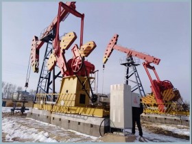 抽油机磕头机使用EM500变频器控制应用方案